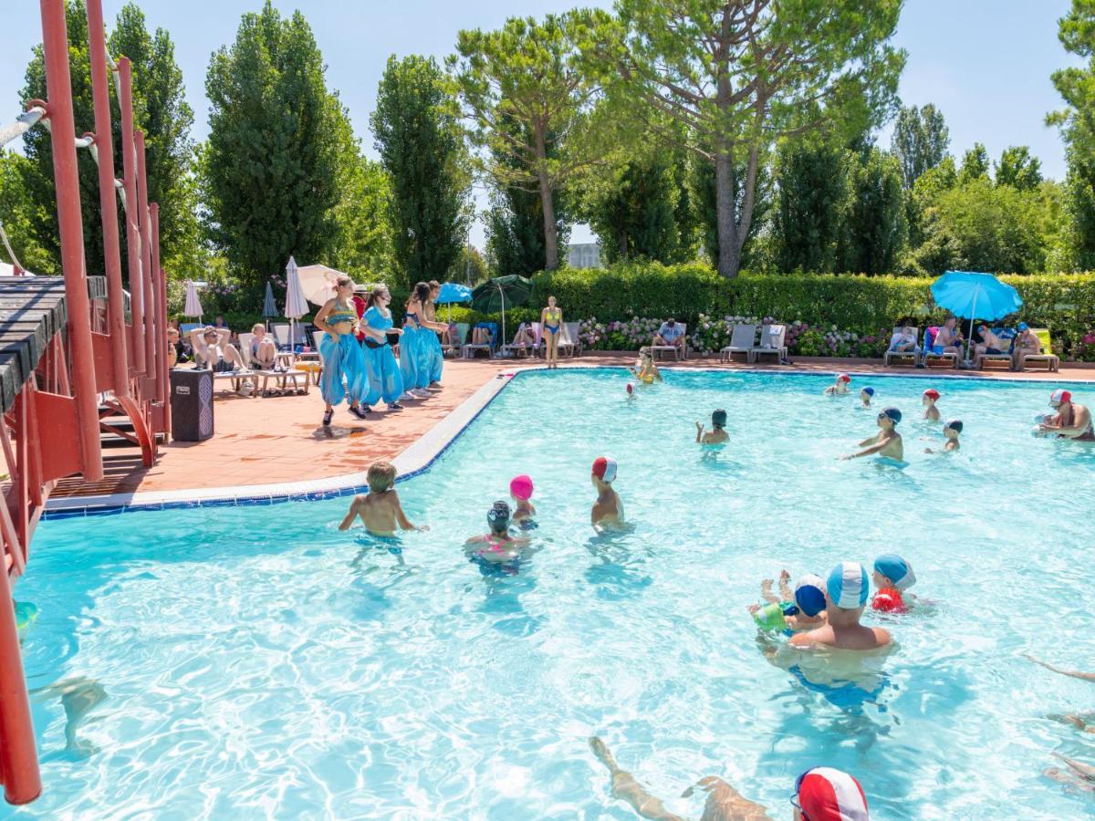 Holiday Home Garda Family Plus By Interhome Rivoltella del Garda Eksteriør bilde